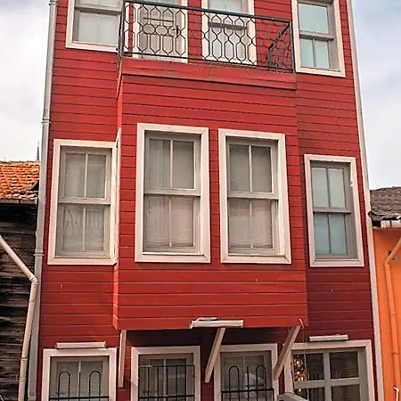 فندق Nia Sultanahmet *