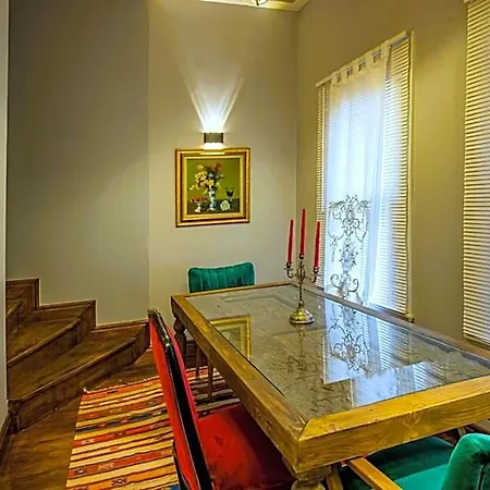 فندق Nia Sultanahmet *